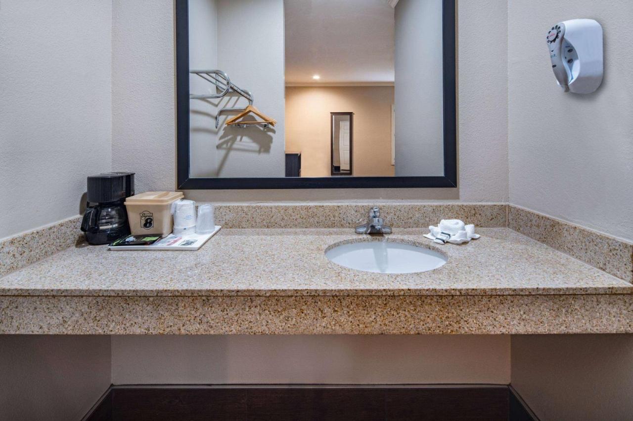 Super 8 By Wyndham North Hollywood Motel Los Angeles Dış mekan fotoğraf